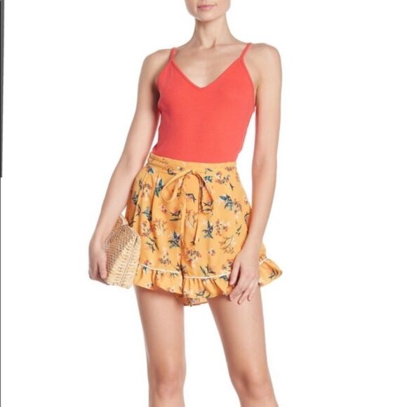 The‎ Fifth Label High Rise Skyward Shorts Mustard Floral Print Size Small - Picture 1 of 15